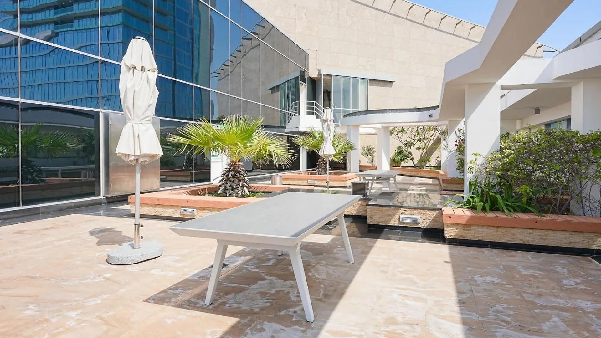 شقة Comfy 1 Bed In Sky Gardens Sleeps 4 With Pool دبي الإمارات العربية المتحدة