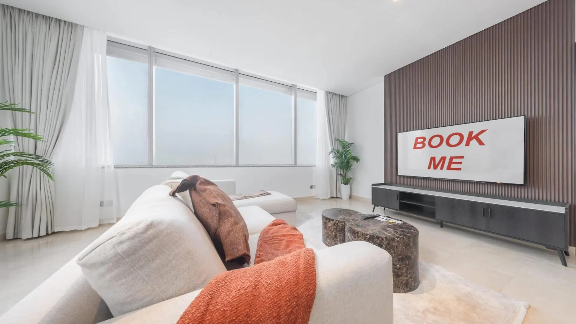 شقة Comfy 1 Bed In Sky Gardens Sleeps 4 With Pool دبي